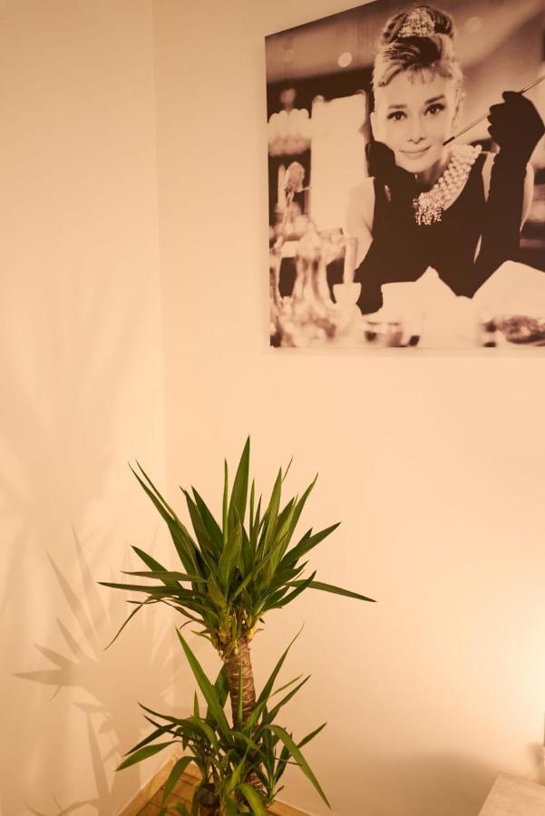 Downtown Secret Apartment ซาเกร็บ ภายนอก รูปภาพ