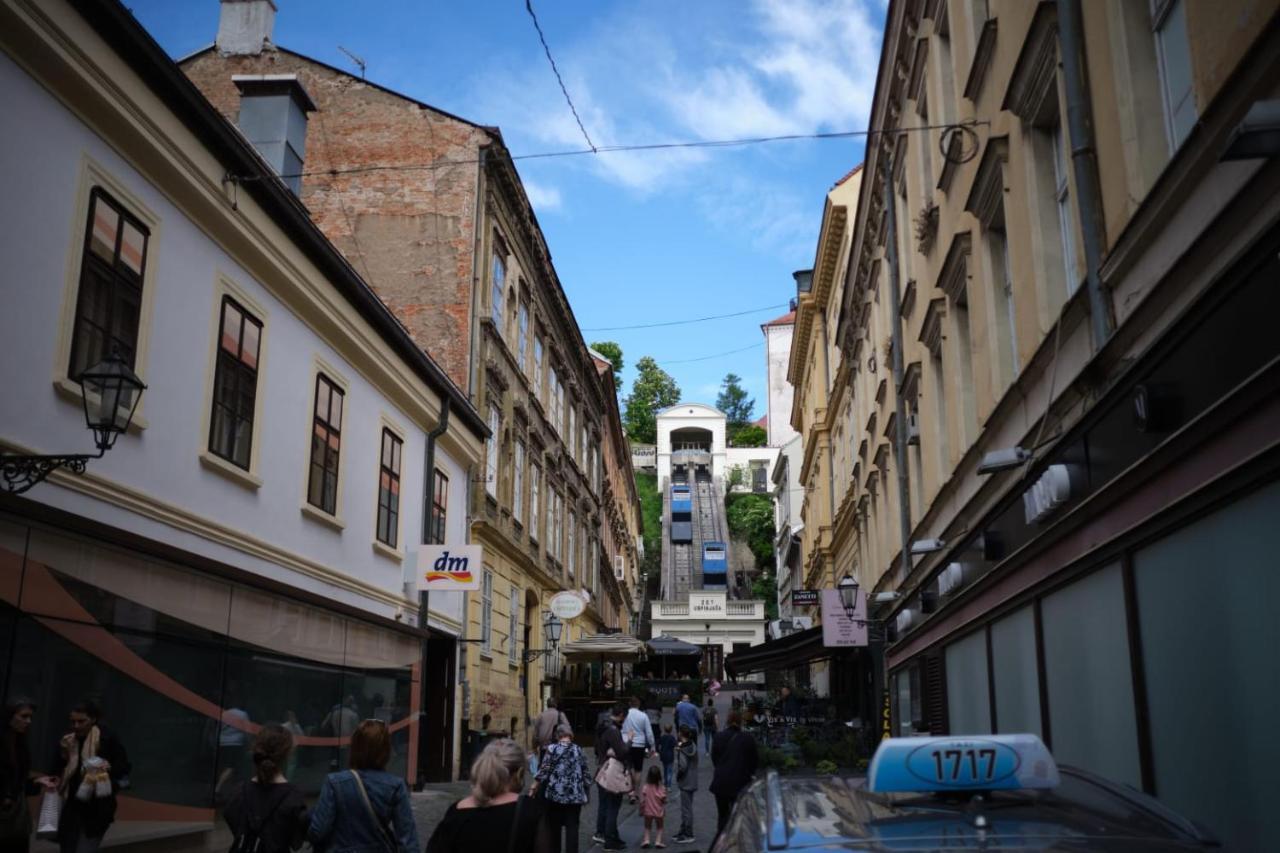Downtown Secret Apartment ซาเกร็บ ภายนอก รูปภาพ