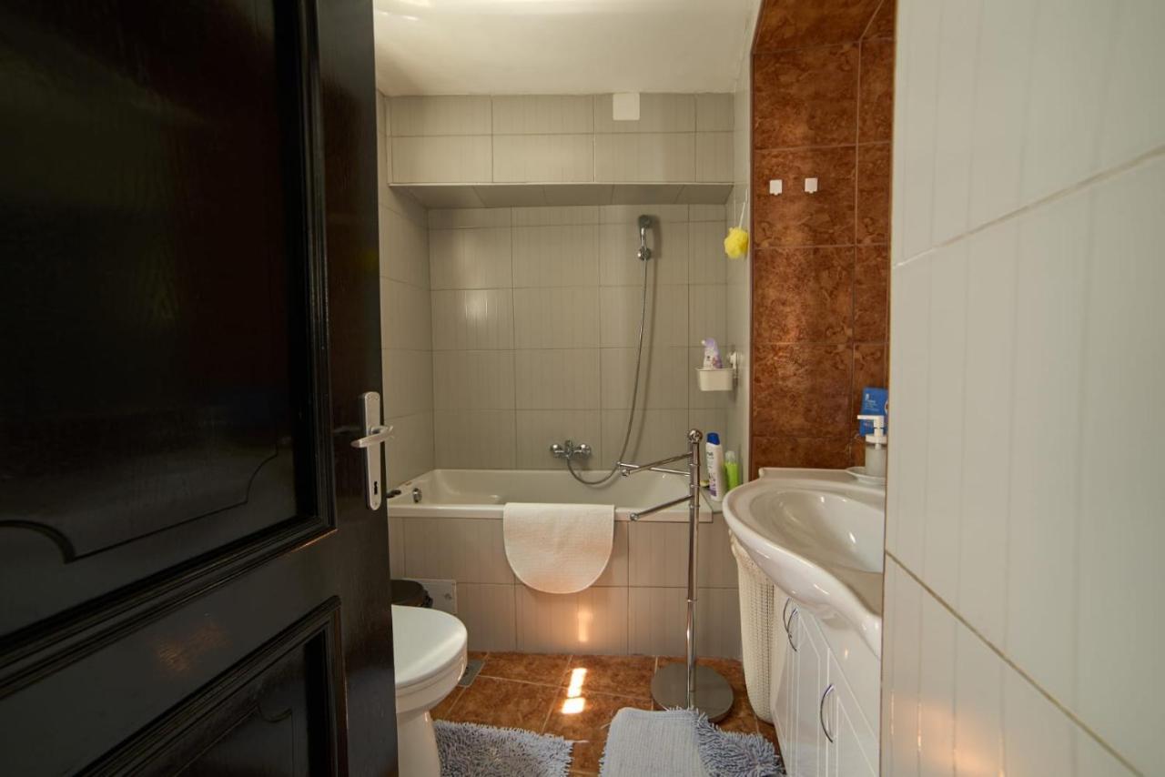 Downtown Secret Apartment ซาเกร็บ ภายนอก รูปภาพ