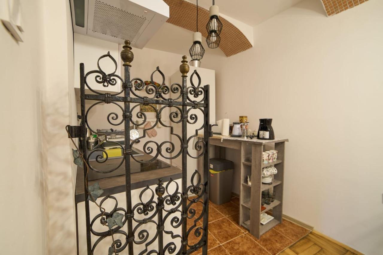 Downtown Secret Apartment ซาเกร็บ ภายนอก รูปภาพ